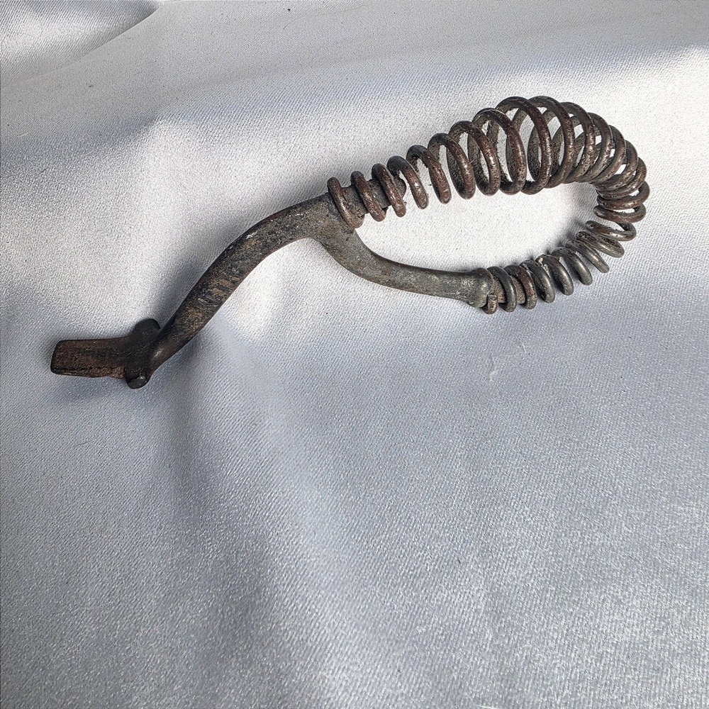 Antique "Acrtic" Cast Iron Stove Lid Lifter Tool spiral Wire Cool Touch Handle